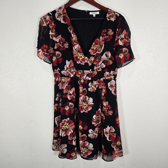 Madewell V Neck Tulip Sleeve Mini Dress in French Rose Black Red Floral Womens 8 - Picture 3 of 10